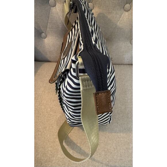 Lily Bloom Purse Shoulder/Messenger Bag - Picture 9 of 13